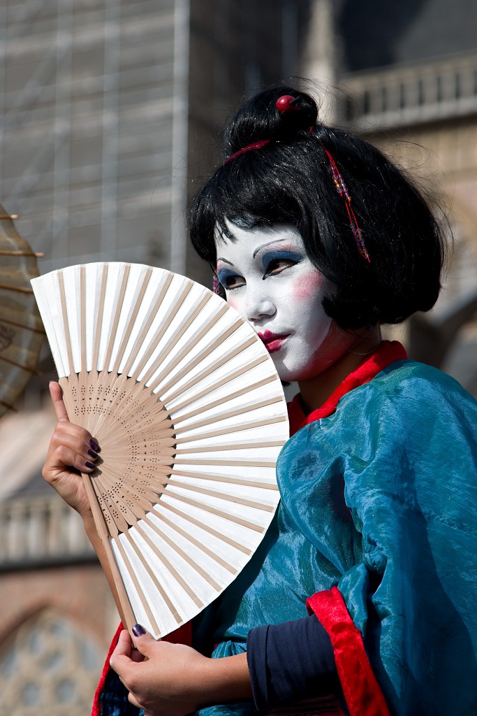 living statue levend standbeeld evenement event festival festiviteit kunst art straatkunst streetart artiest beeld beeldhouwwerk sculpture sculptuur